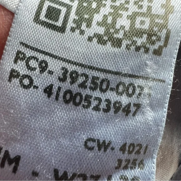 NWT Levi’s Classic Straight Fit Women’s Jeans Light Wash Size 27x30 (4) - Picture 13 of 13